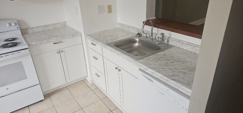 Foto principal - 6312 Corbly Rd