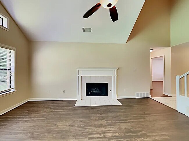 Foto del edificio - 9782 Windward Slope Dr