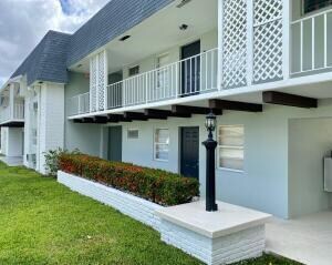 Foto principal - 985 Manor Dr