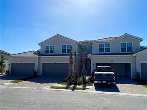Building Photo - 14640 Sycamore Ct
