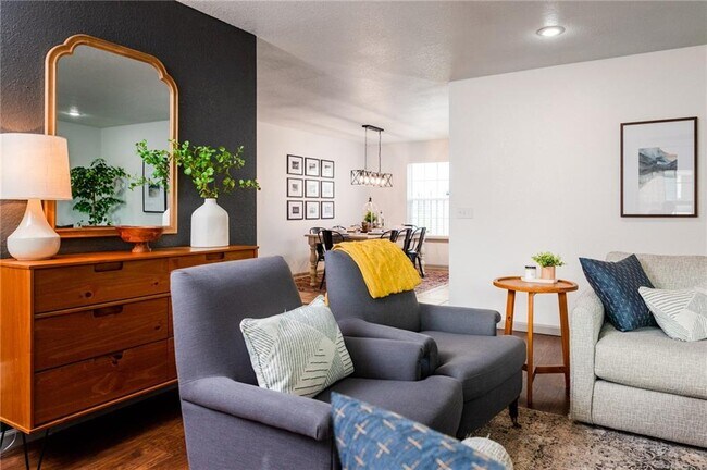 Building Photo - 1975 W Deane St