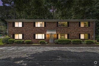 Building Photo - 2430 Coosawattee Dr NE