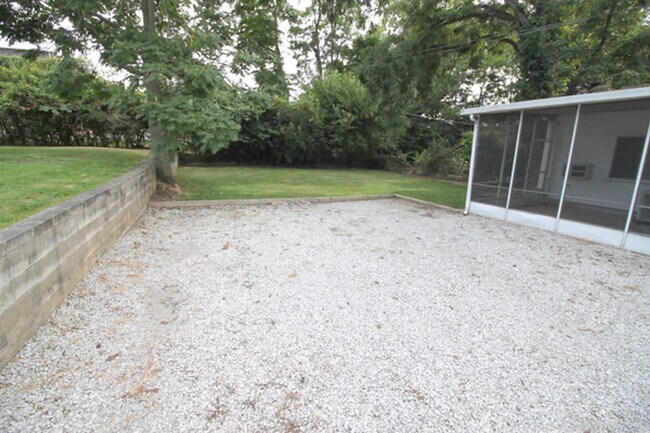 Foto del edificio - 183 W Patterson Ave