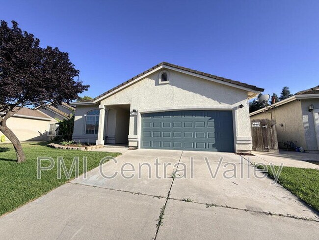 Foto del edificio - 2210 Birchwood Ct