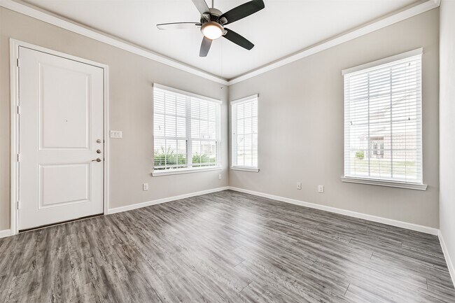 Foto del edificio - 3216 Walden Breeze Ct