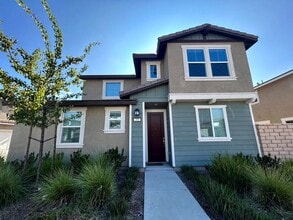 Building Photo - 295 Fuerte Dr