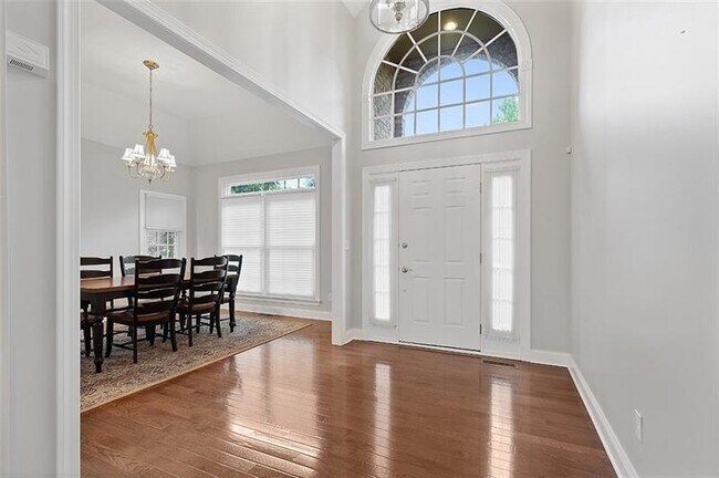 Building Photo - 101 Eagleview Ct