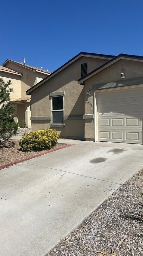 Foto principal - 9623 Gemstone Rd SW