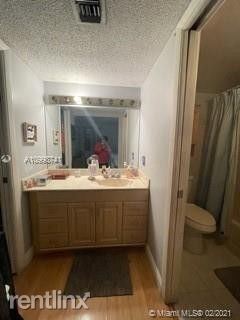 Building Photo - 2 br, 2 bath Condo - 730 NW 106th Ave Unit 7