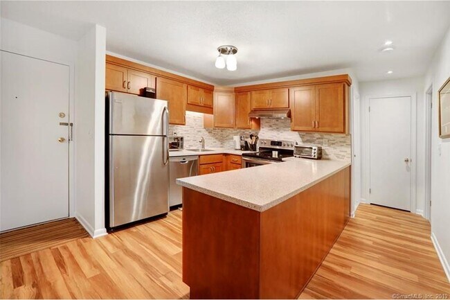 Building Photo - 1407 Harbor View Dr