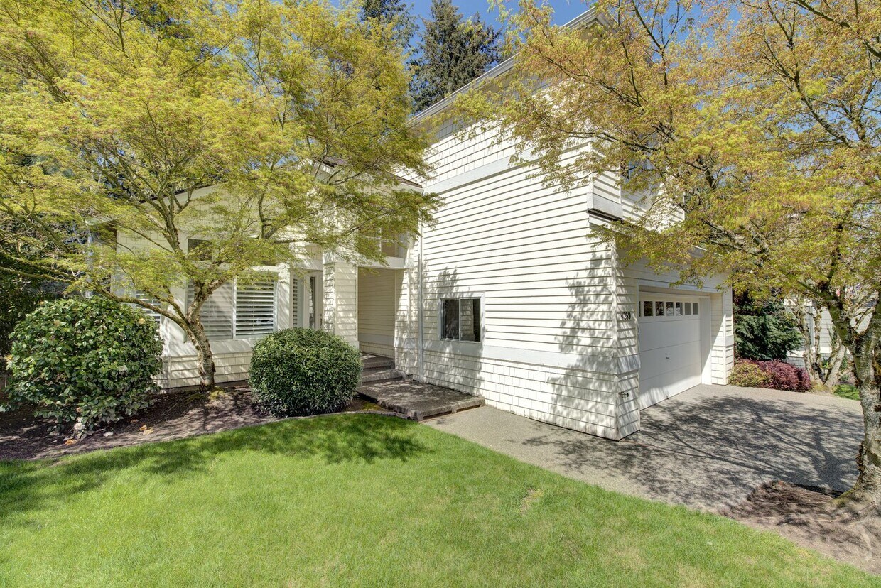 Foto principal - 4Bd/2.5Ba Sammamish Home