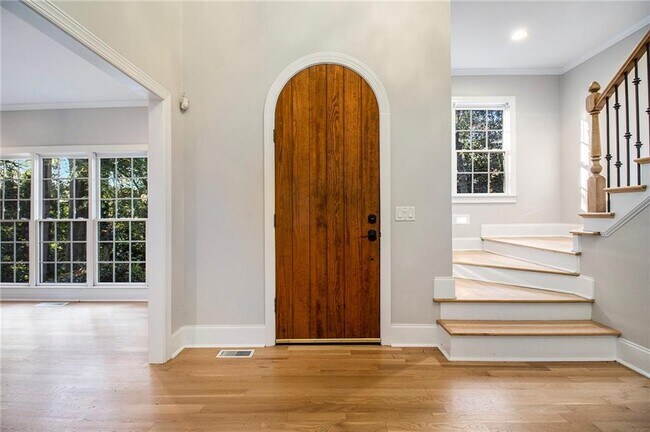 Foto del edificio - 960 Landmark Dr NE