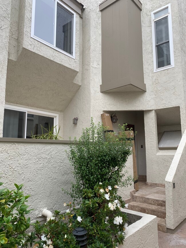 View from the front of the unit - 1232 Stanford St