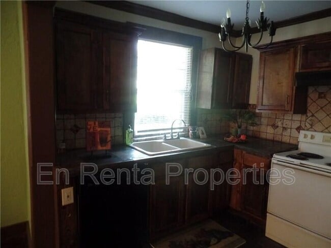 Foto del edificio - 1925 St Louis Ave