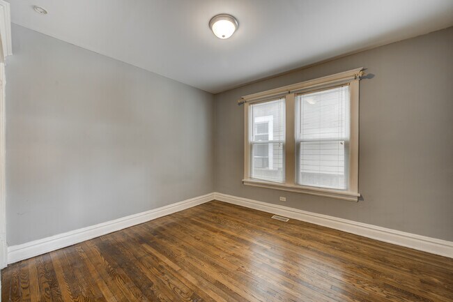 Foto del edificio - 11638 S Yale Ave
