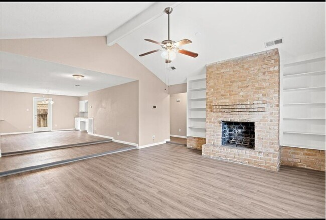 Foto del edificio - 6610 Rockergate Dr