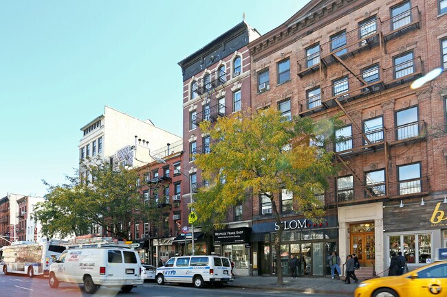 Foto del edificio - Preston NY 152 Eighth Avenue