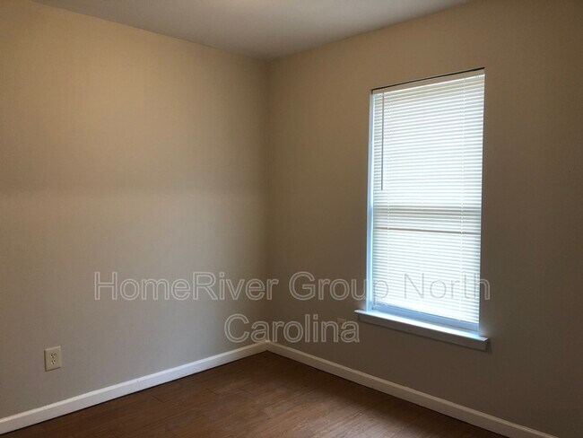 Building Photo - 2509 Pinnix St