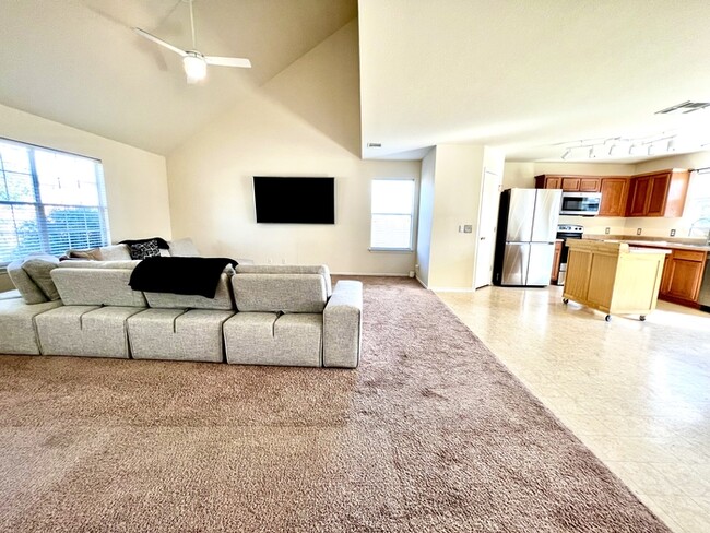 Building Photo - !!!MOVE IN SPECIAL: 50% OFF on 1st Month's...