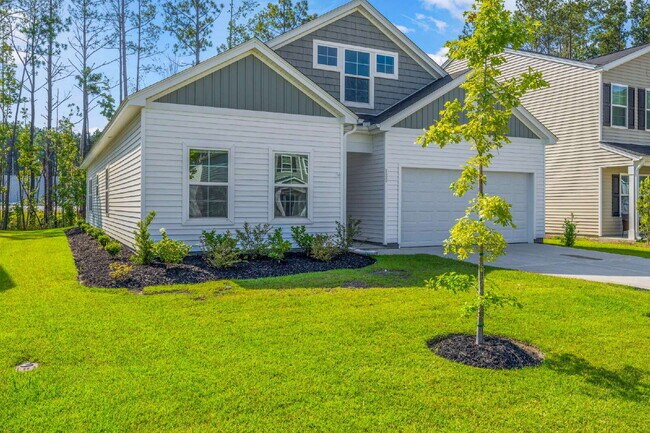 Building Photo - "Charming 3-Bed 2-Bath Residence in Telfai...