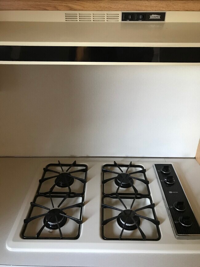 Building Photo - 2148 Fruitville Pike