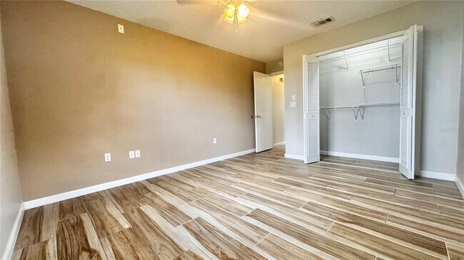 Foto del edificio - 2307 Lakeshore Blvd
