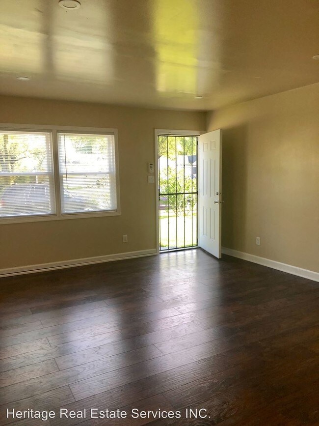 Building Photo - 3 br, 1 bath House - 4060 W 21st ave