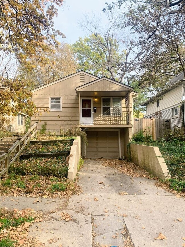 Building Photo - 4451 Francis St