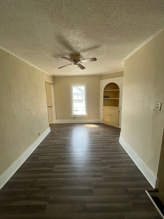 Building Photo - 1235 2nd Ave N