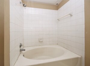 Building Photo - 1330 Old Spanish Trl