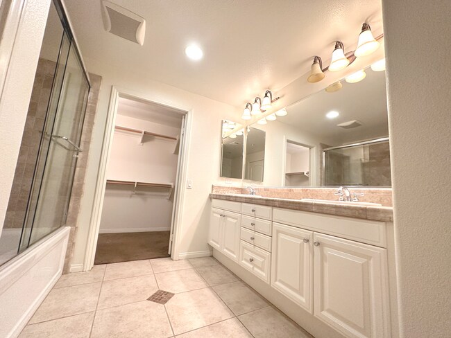 Foto del edificio - 6325 Turnstone St
