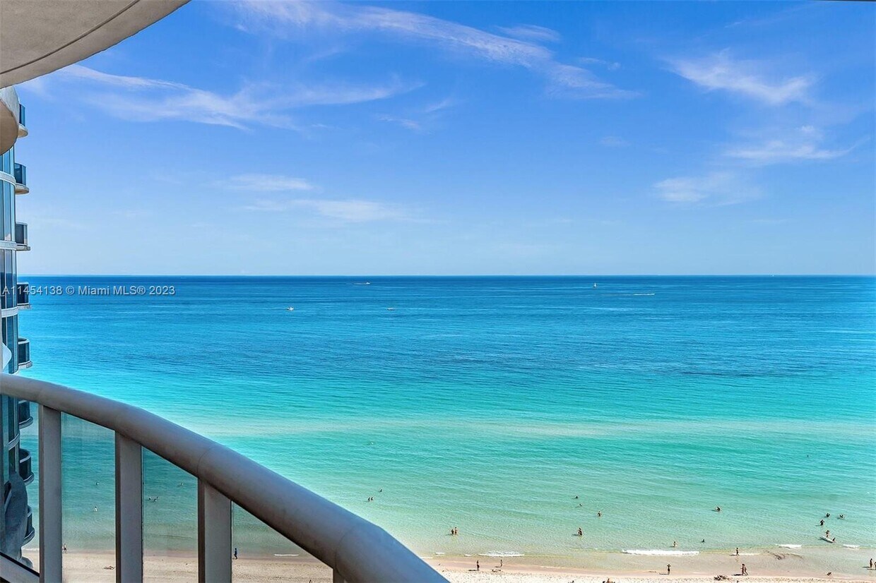 17201 Collins Ave Unit 2305, North Miami Beach, FL 33160 Condo for