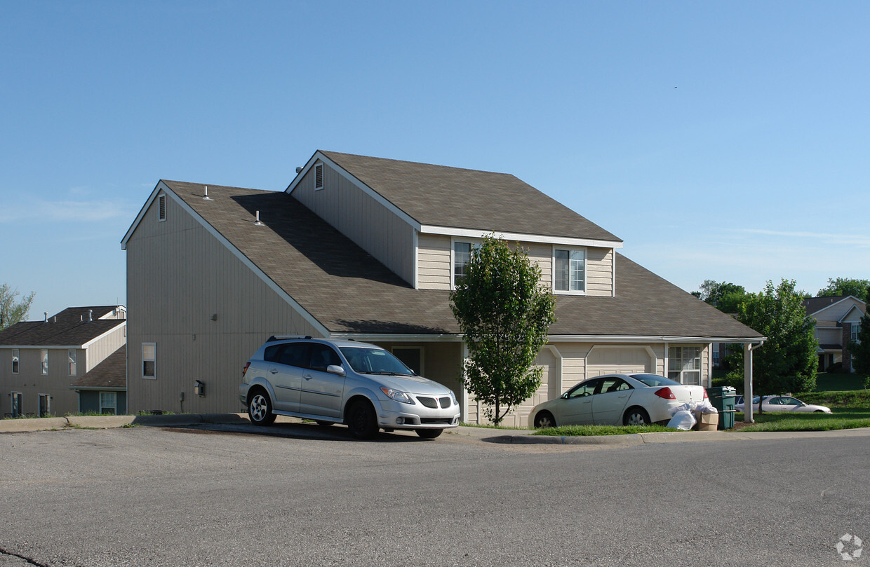 Building Photo - Ranch Way Townhomes