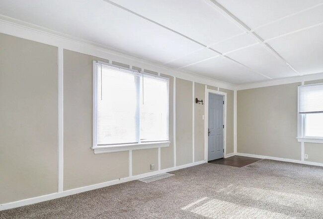 Foto del edificio - 405 E Woodside St