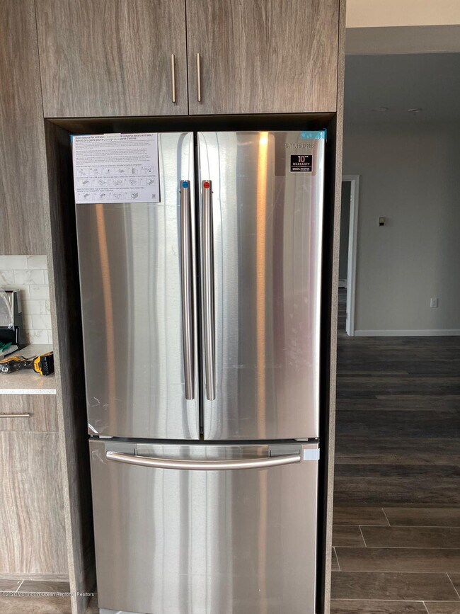 18 Navesink Ave, Atlantic Highlands, NJ 07716 Apartment for Rent in