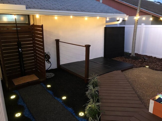 Foto del edificio - 3952 Green Forest Dr