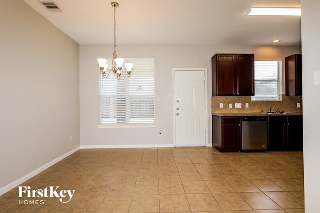 Building Photo - 10047 Arcadian Spgs Ln