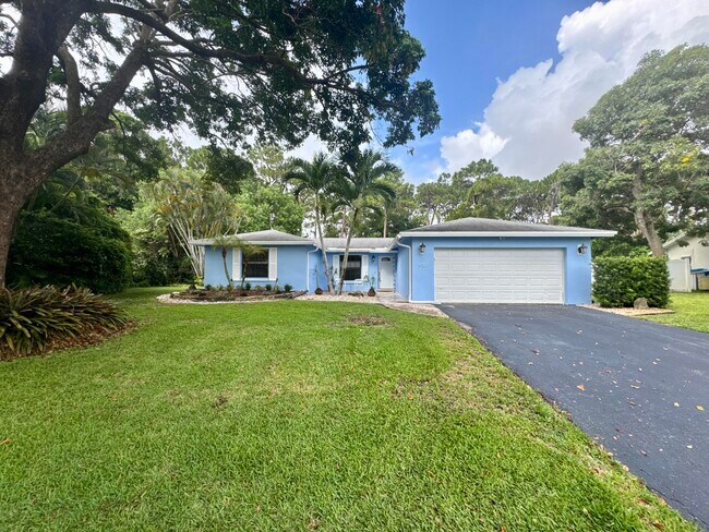 Foto del edificio - 4160 NW 7th Ct