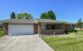 Building Photo - 2460 Rondowa Ave