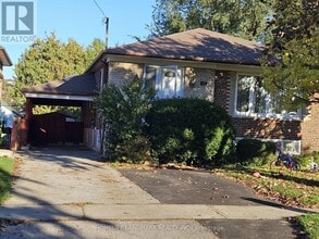 Building Photo - 147 Fitzgibbon Ave