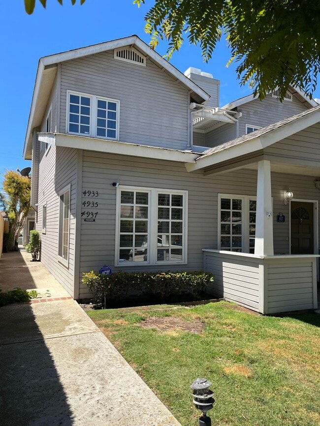 Foto del edificio - OB Beach House! 3 Bed 2.5 Bath A Block From the Water