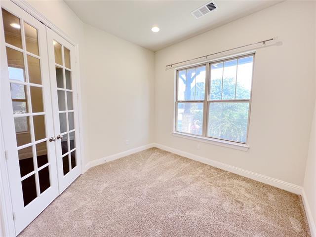 Foto del edificio - 12437 Haskell St