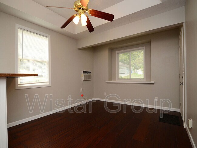 Foto del edificio - 805 S Adams St