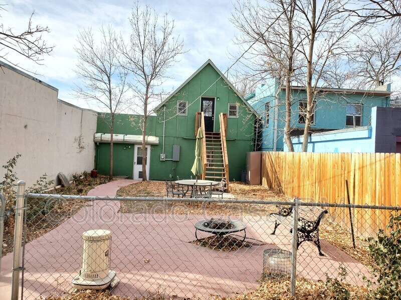 Primary Photo - 1012 W Colorado Ave