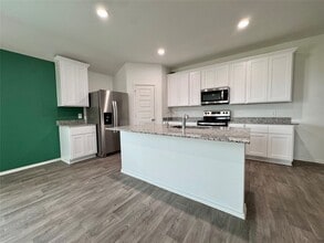 Building Photo - 2216 Laurel Bloom Ln