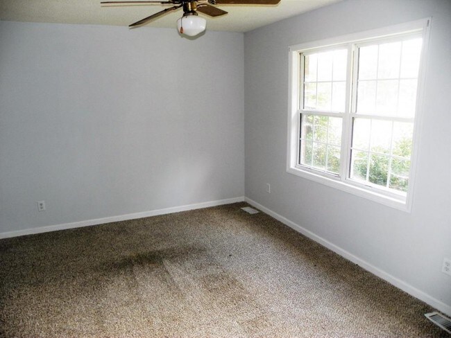 Building Photo - 1305 Blair St D