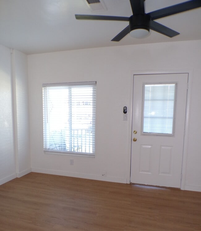 Foto del edificio - 115 Corte Maria Ave