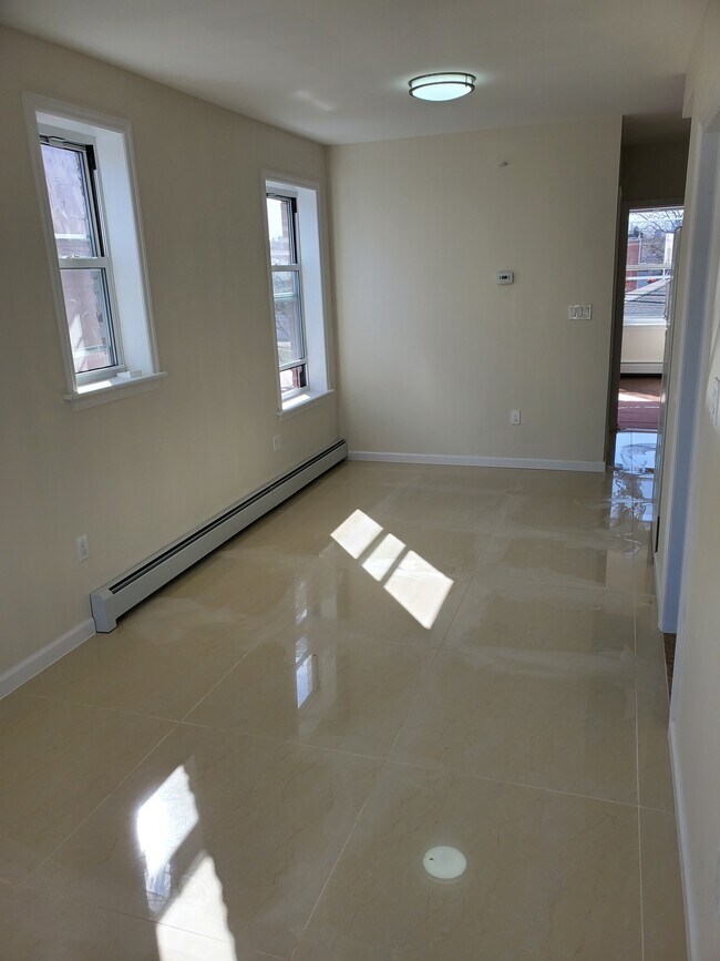 Living room - 3115 97th St