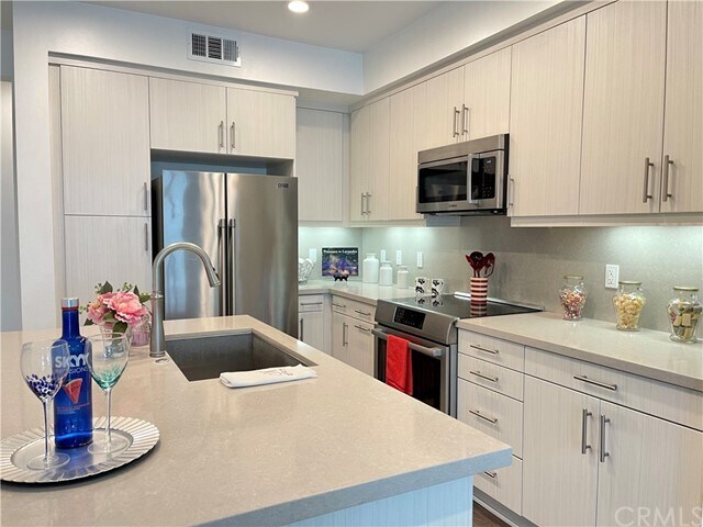 Building Photo - 10611 Owens Way