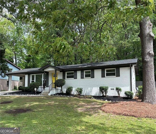 Foto del edificio - 4396 Greenleaf Cir SW
